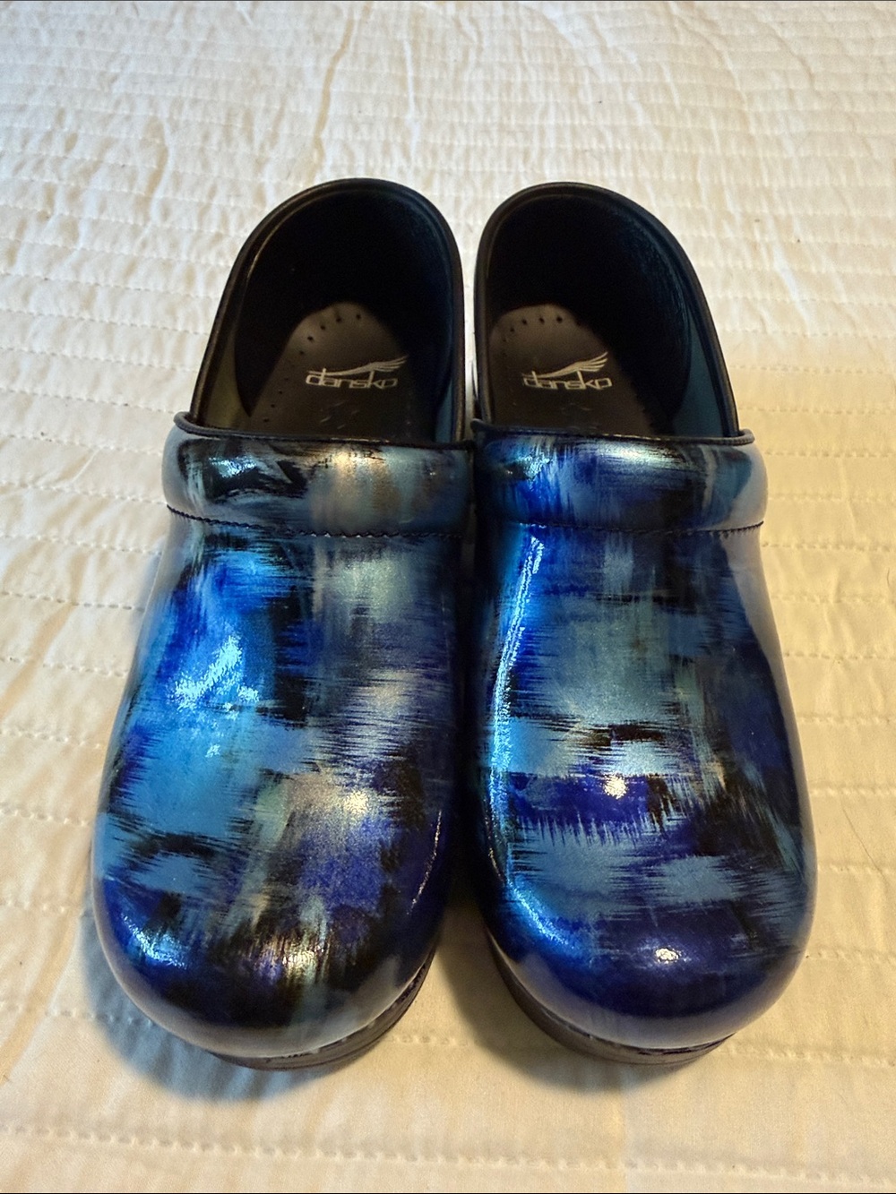 Dansko Kids Black and Blue Iridescent Slip-On Clogs